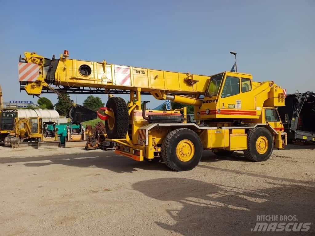 Grove AT 735 S Rabljene dizalice za težak teren