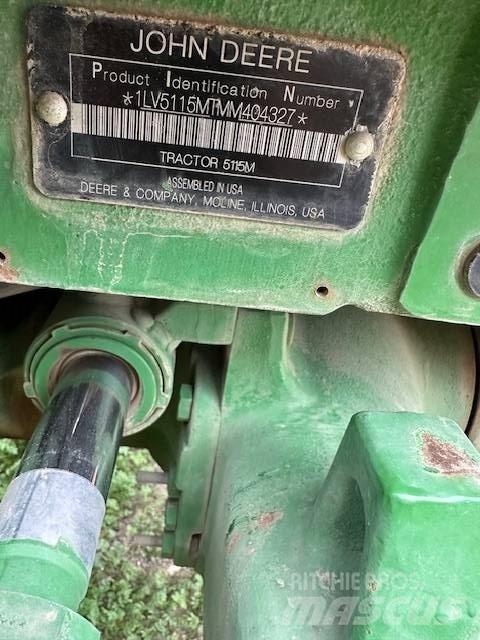 John Deere 5115 M Traktori