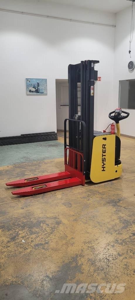 Hyster S 1.4 AC Samopogonski ručni viličari