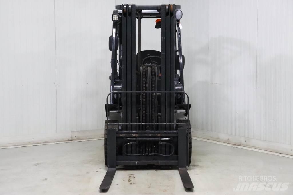 Nissan U1D2A20LQ Plinski viličari