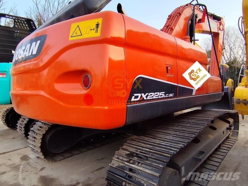 Doosan DX 225 LC Bageri gusjeničari