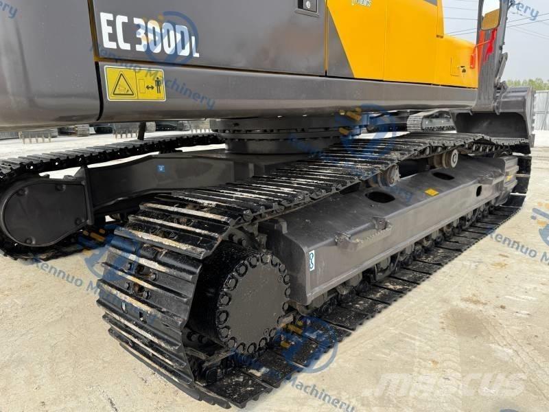Volvo EC 300 D L Bageri gusjeničari