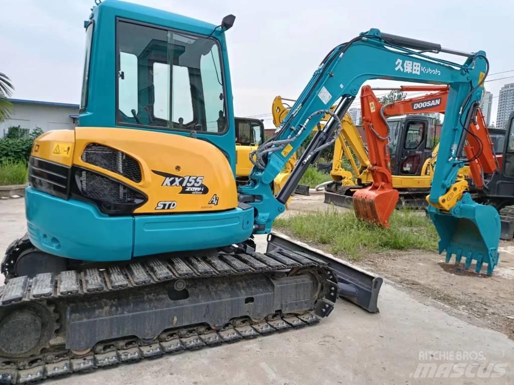 Kubota 155 Bageri gusjeničari