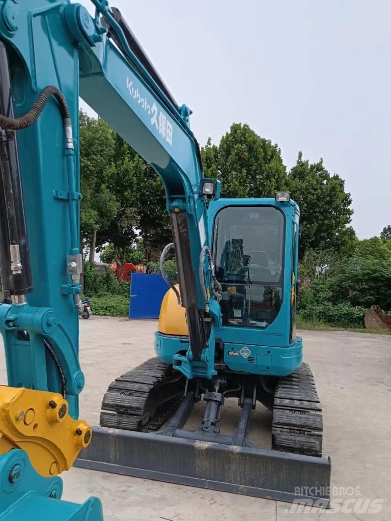 Kubota 155 Bageri gusjeničari