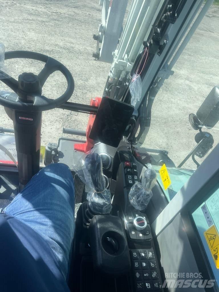 Takeuchi TB 370 W Bageri na kotačima