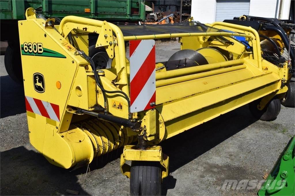 John Deere 7250 i Strojevi za krmu na vlastiti pogon