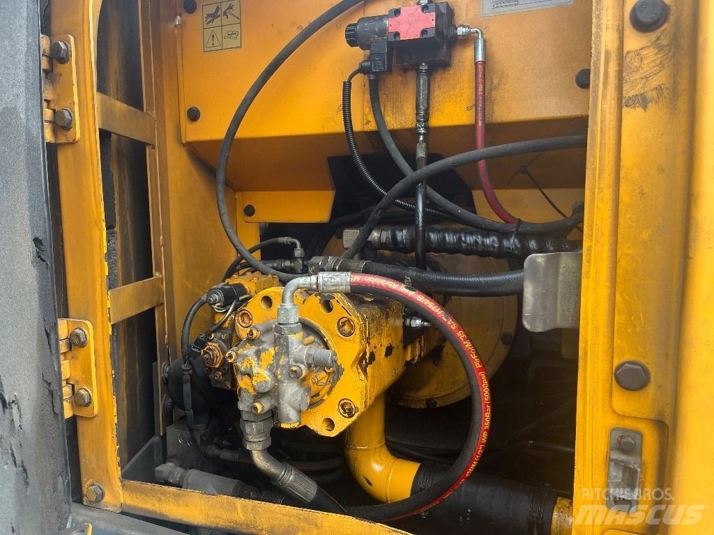 Hyundai 140LC-7A Bageri gusjeničari
