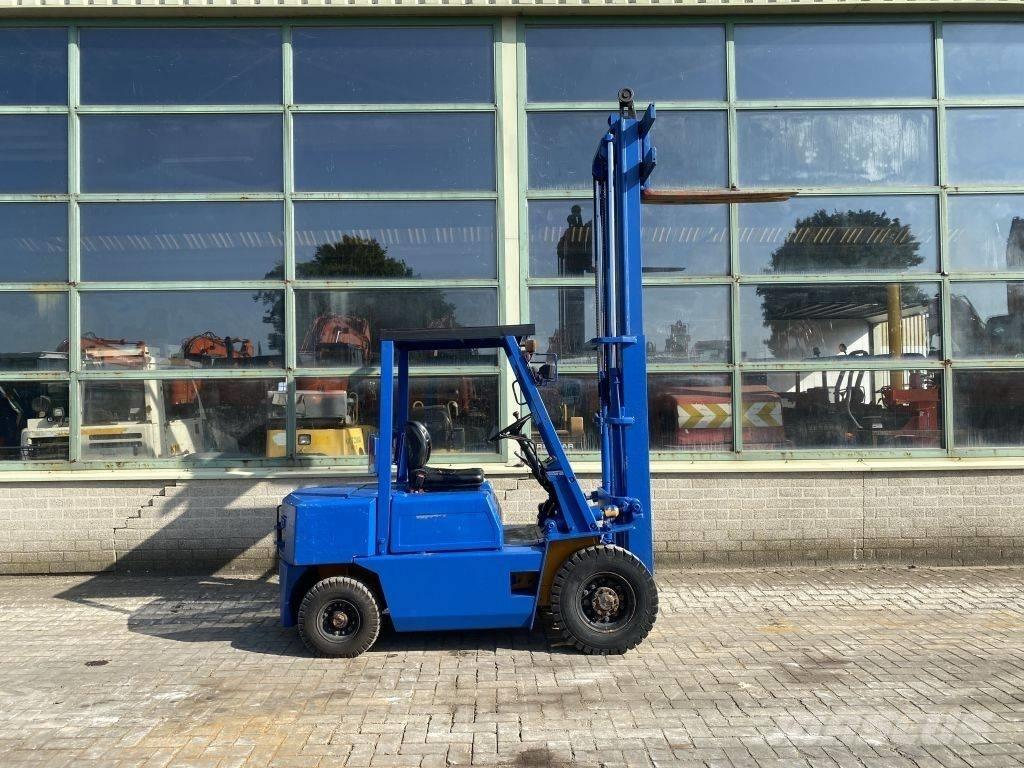 Komatsu FD 28-10 Dizelski viličari