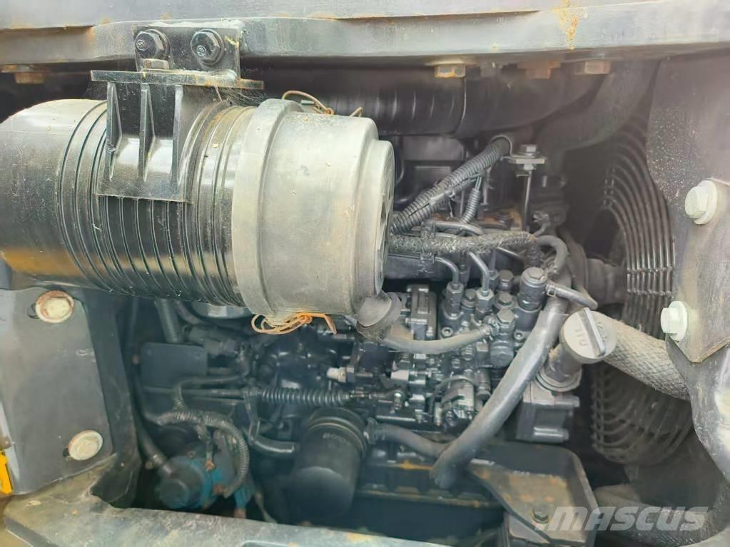 Komatsu PC 40 MR Mini bageri <7t