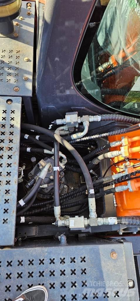 Doosan DX 225 Bageri gusjeničari