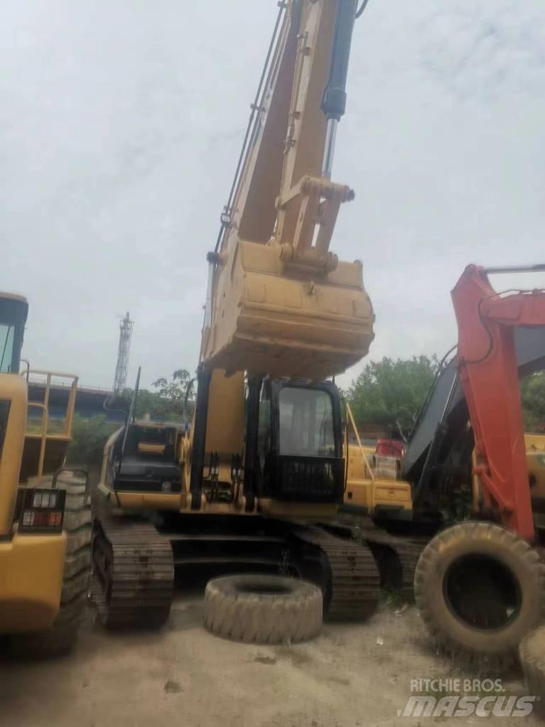 CAT 325 DL Bageri gusjeničari