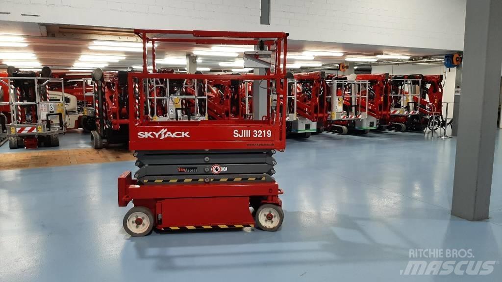 SkyJack SJIII 3219 Škaraste platforme
