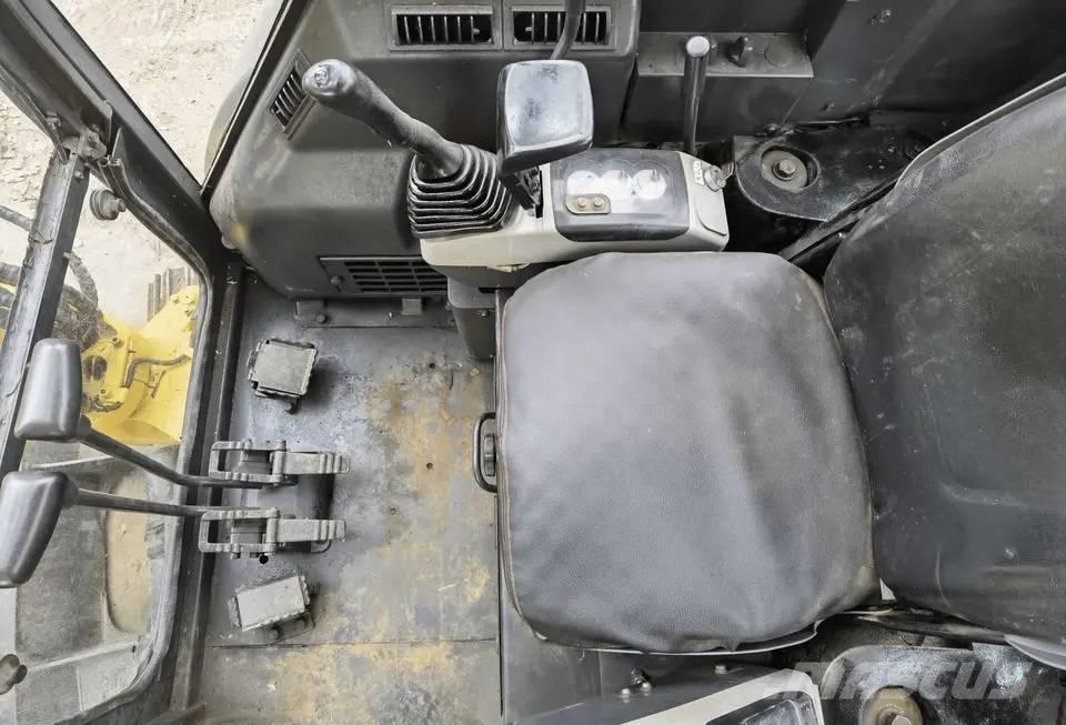 Komatsu PC35 Mini bageri <7t
