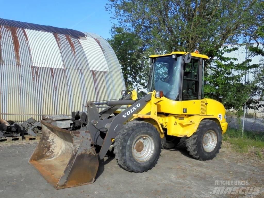 Volvo L 30 B Utovarivači na kotačima