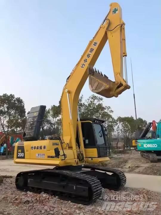 Komatsu PC200-8 Bageri gusjeničari