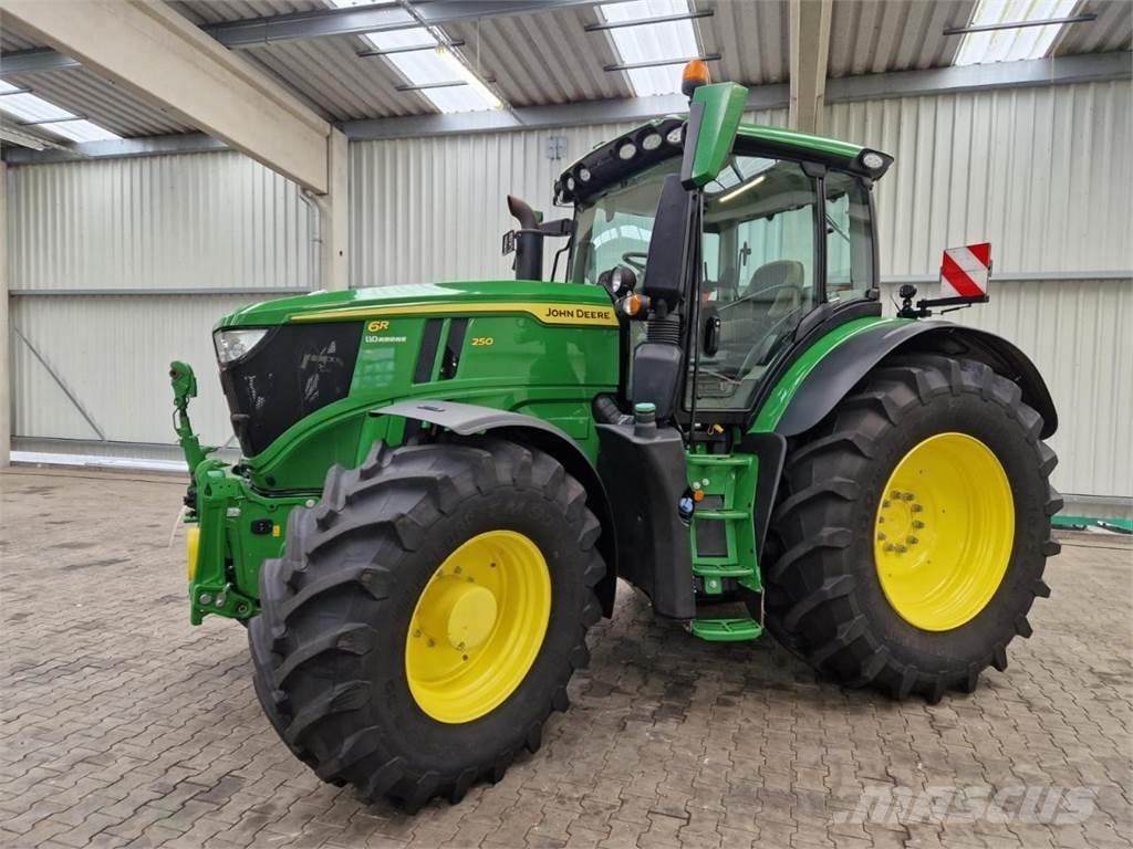 John Deere 6R 250 Traktori