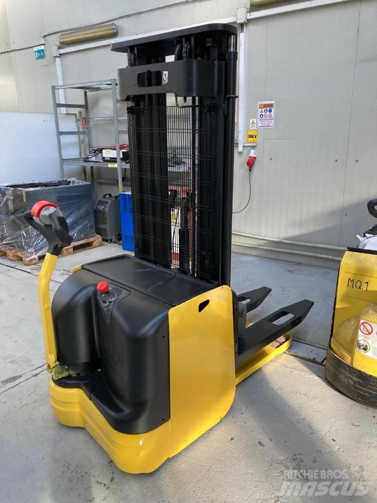 Hyster S 1.6 Ručni električni viličar