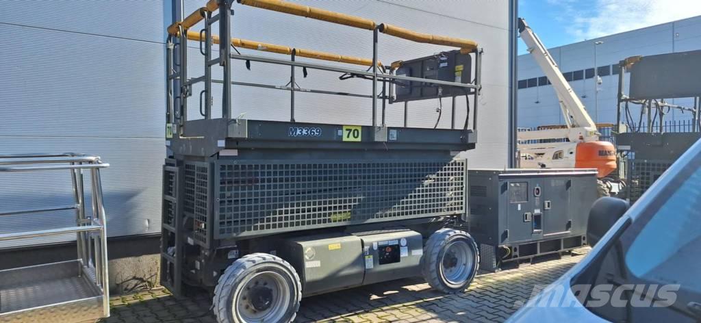 JLG M 3369 Škaraste platforme
