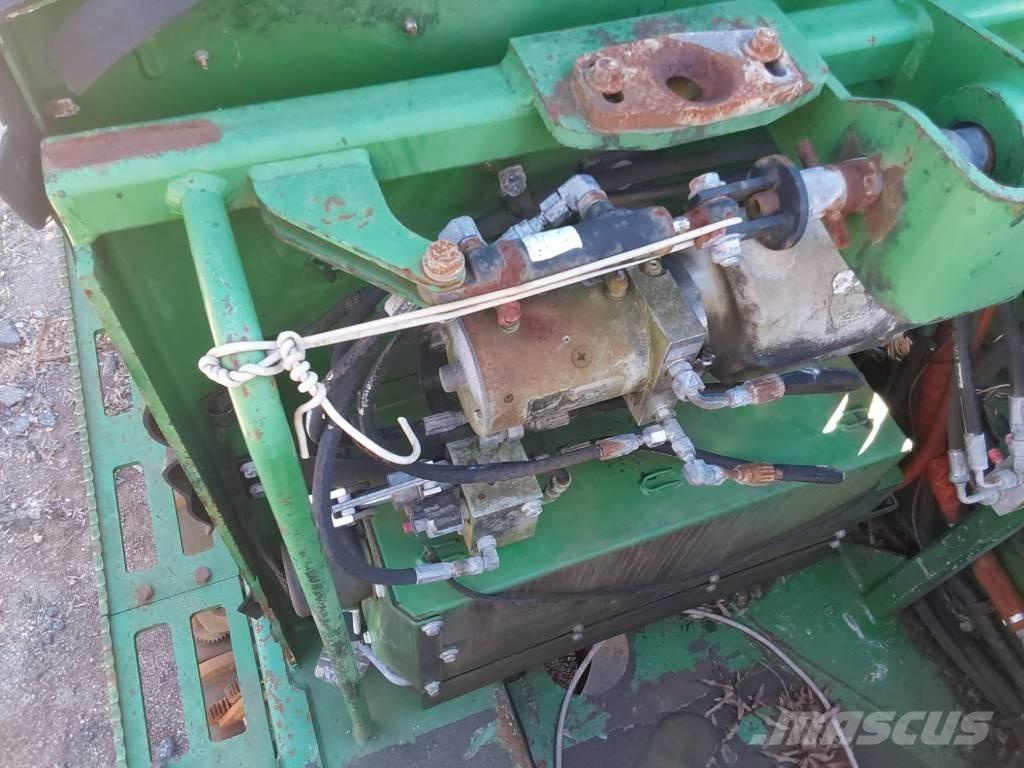 John Deere 903M Strojevi za sječu stabala