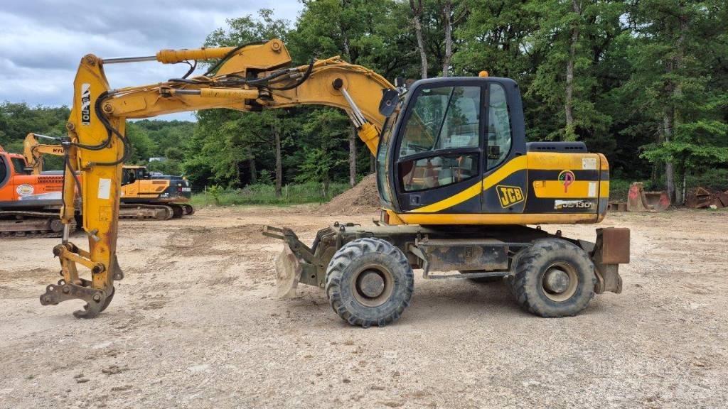 JCB JS 130 W Bageri na kotačima