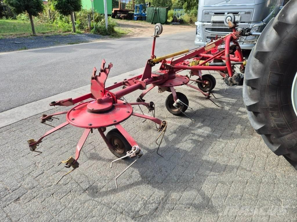Lely Lotus 600 Okretači i sakupljači sijena