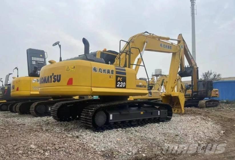 Komatsu 220-8K Bageri gusjeničari