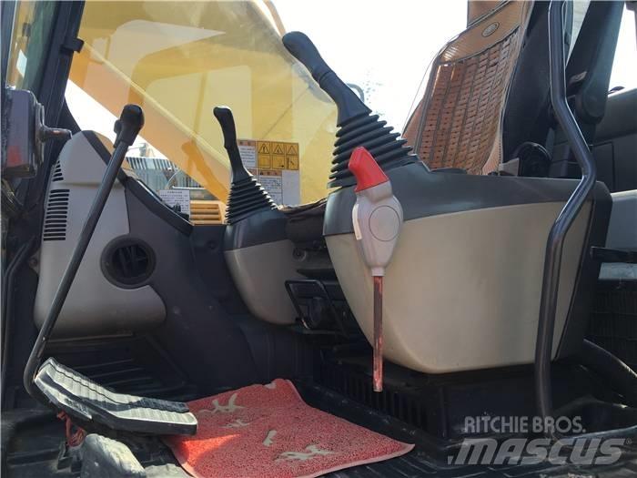 Komatsu PC 200-8 Bageri gusjeničari