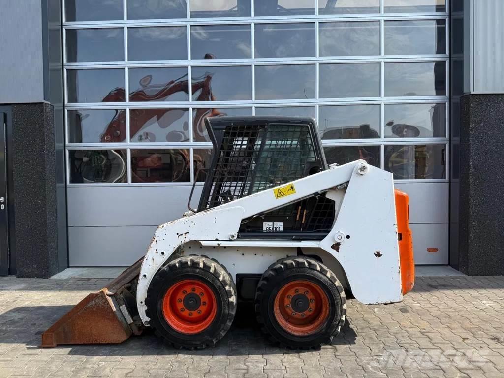 Bobcat S130 Skid steer mini utovarivači