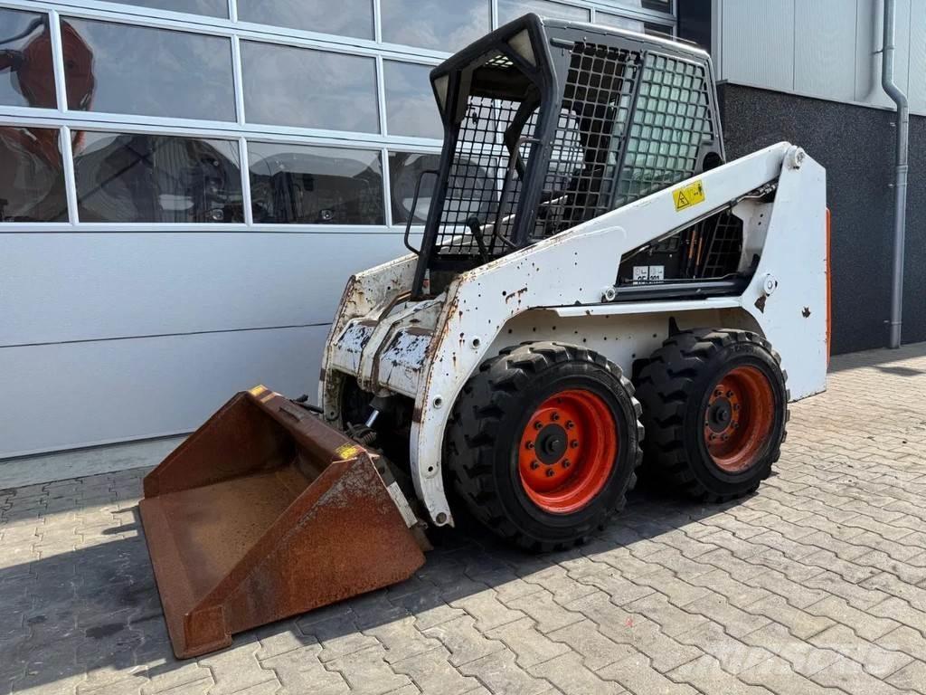 Bobcat S130 Skid steer mini utovarivači