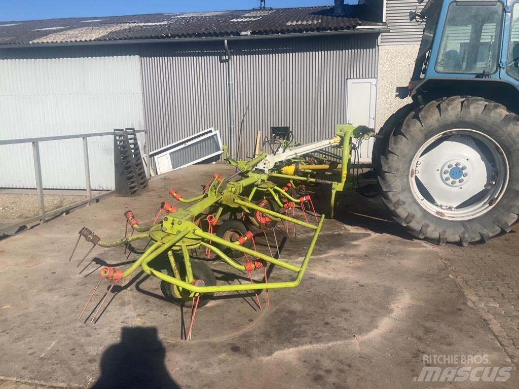 CLAAS Volto 770 Okretači i sakupljači sijena