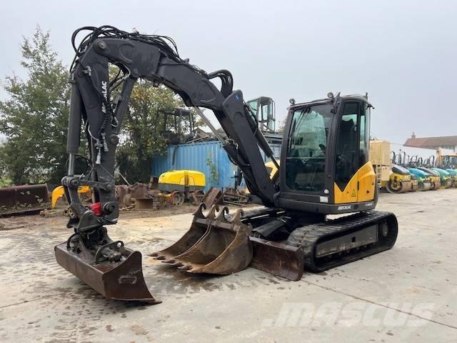 Mecalac 8 M CR Midi bageri 7t – 12t