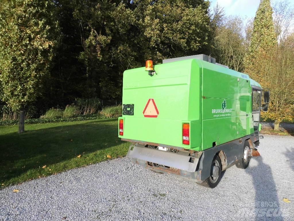 Ravo 540 Strojevi za metenje