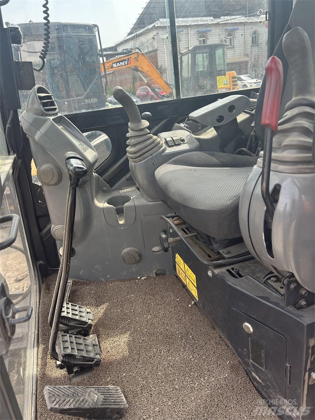 Hitachi ZX55 Mini bageri <7t