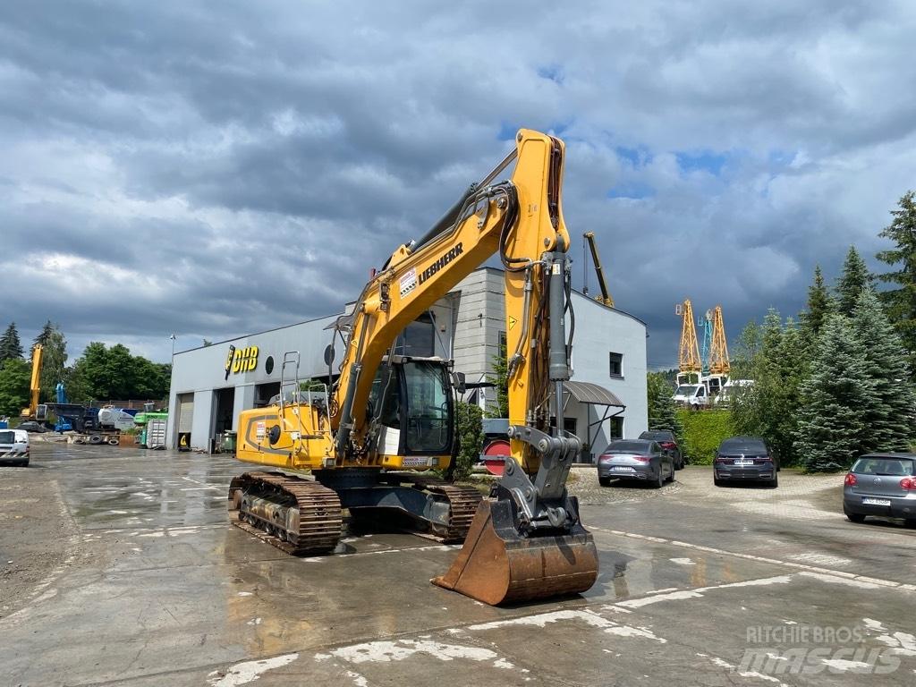 Liebherr R924LC Bageri gusjeničari