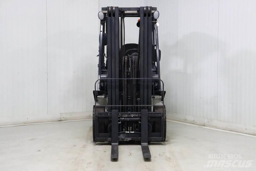 Nissan U1D2A20LQ Plinski viličari
