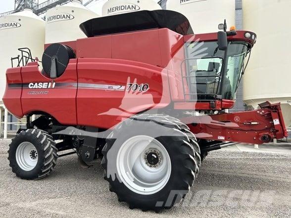 Case IH 7010 Kombajni