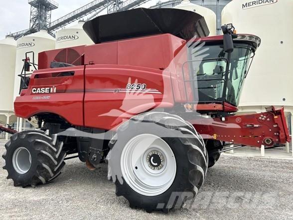 Case IH 8250 Kombajni