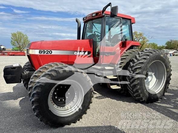 Case IH 8920 Traktori