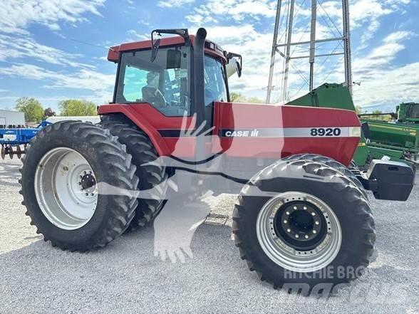 Case IH 8920 Traktori