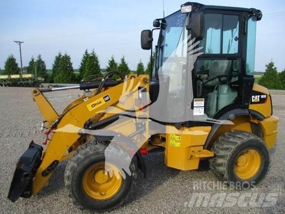 CAT 903D Utovarivači na kotačima