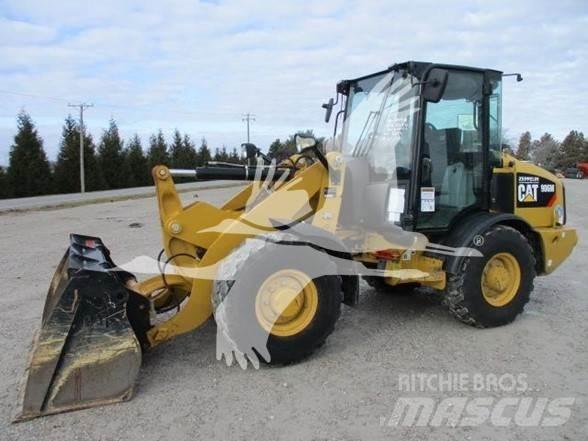 CAT 906M Utovarivači na kotačima