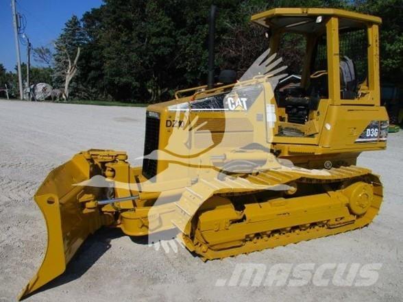 CAT D3G XL Buldožeri gusjeničari