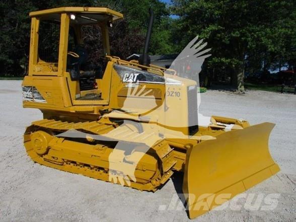 CAT D3G XL Buldožeri gusjeničari