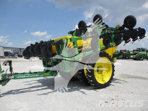 Farm King 2460 Rasipači mineralnog  gnojiva