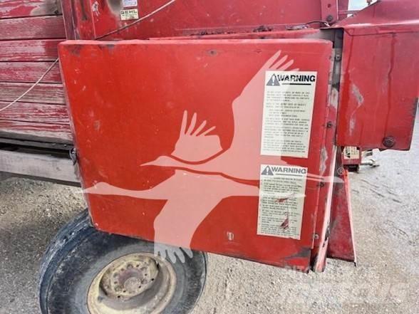 Gehl BU920 Samoutovorne prikolice