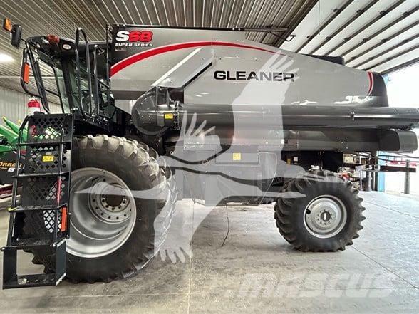 Gleaner S68 Kombajni