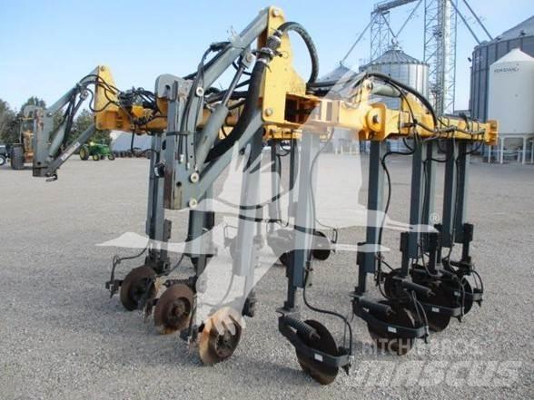 Hagie NTB16 Rasipači mineralnog  gnojiva
