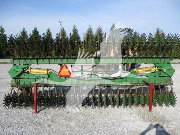 John Deere 400 Drugi strojevi i priključci za obradu zemlje