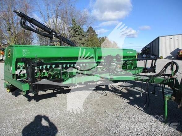 John Deere 750 Sijačice