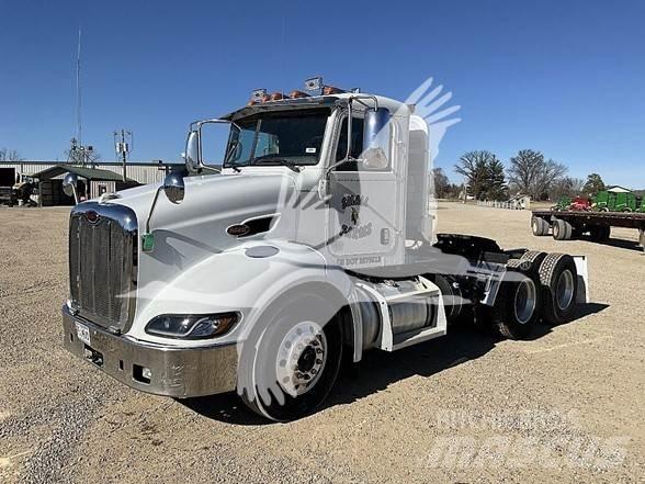 Peterbilt 384 Traktorske jedinice